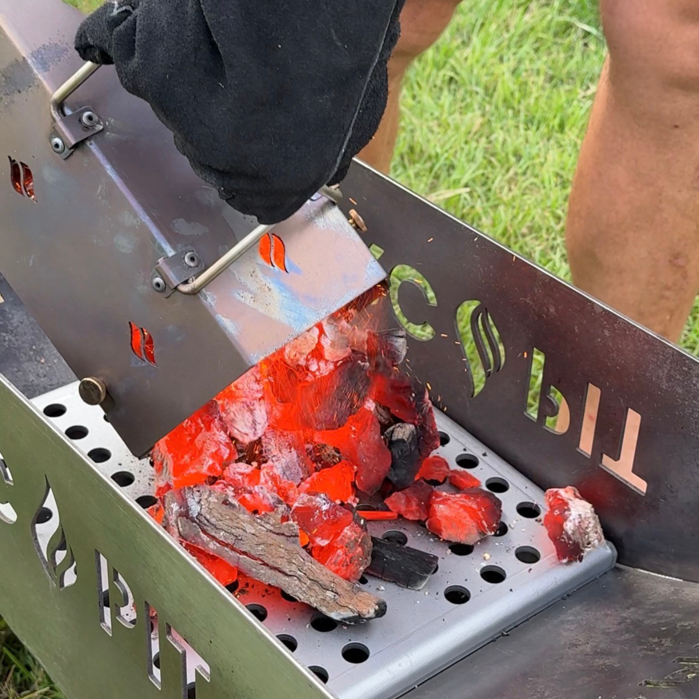 ArcMate™ Charcoal Grate